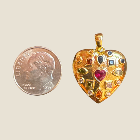 Medium Flat Cabachon Heart with Stones Charm